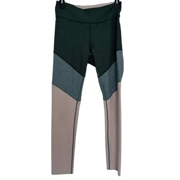 Women’s Outdoor Voices Leggings - Picture 2 of 5